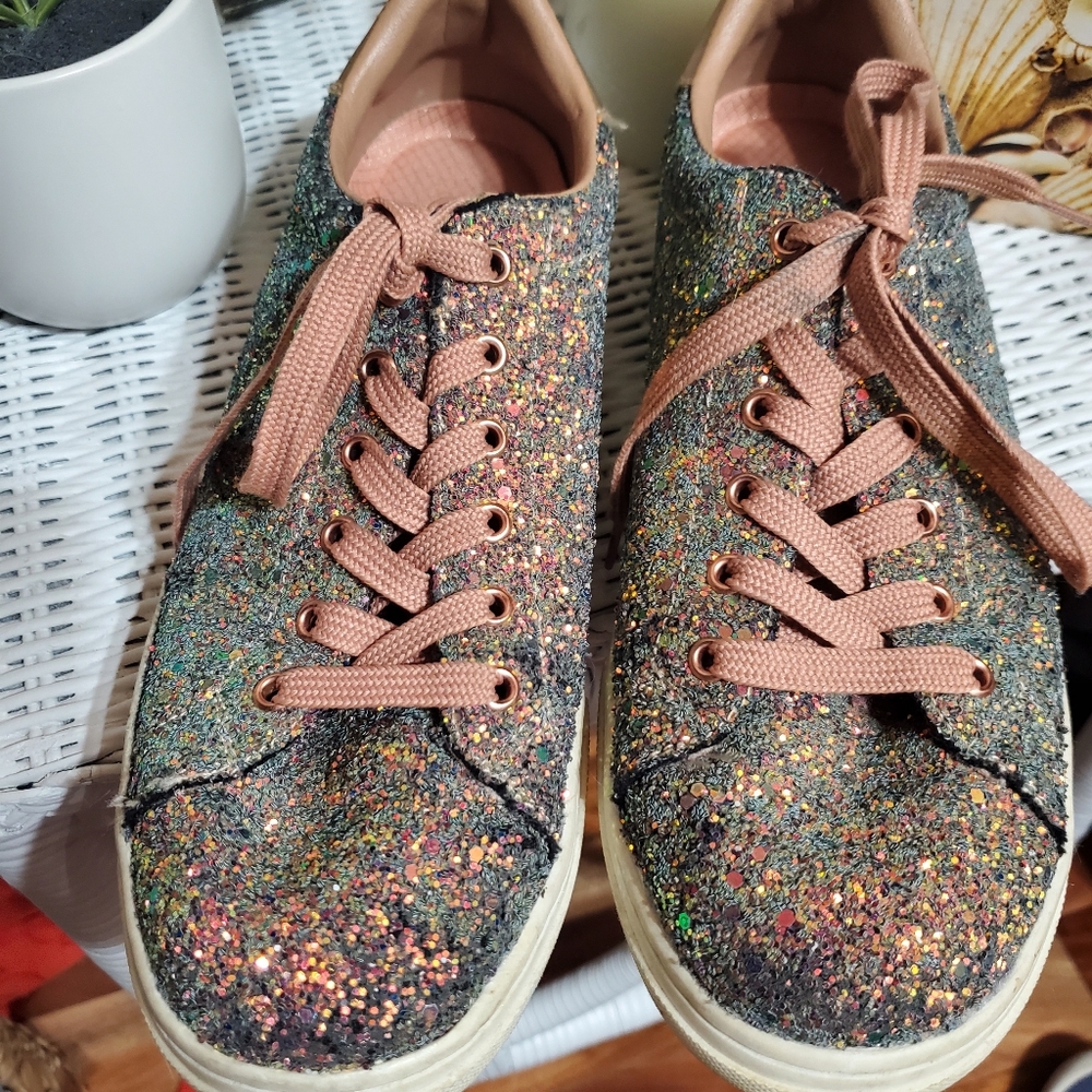 Glittery Rosegold Skechers Sneakers Size 9